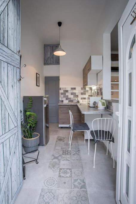 Cozy Studio With Air Condition Freshly Renovated Budapest Esterno foto