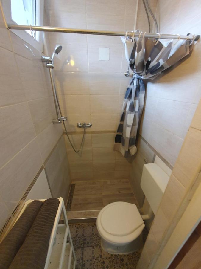Cozy Studio With Air Condition Freshly Renovated Budapest Esterno foto