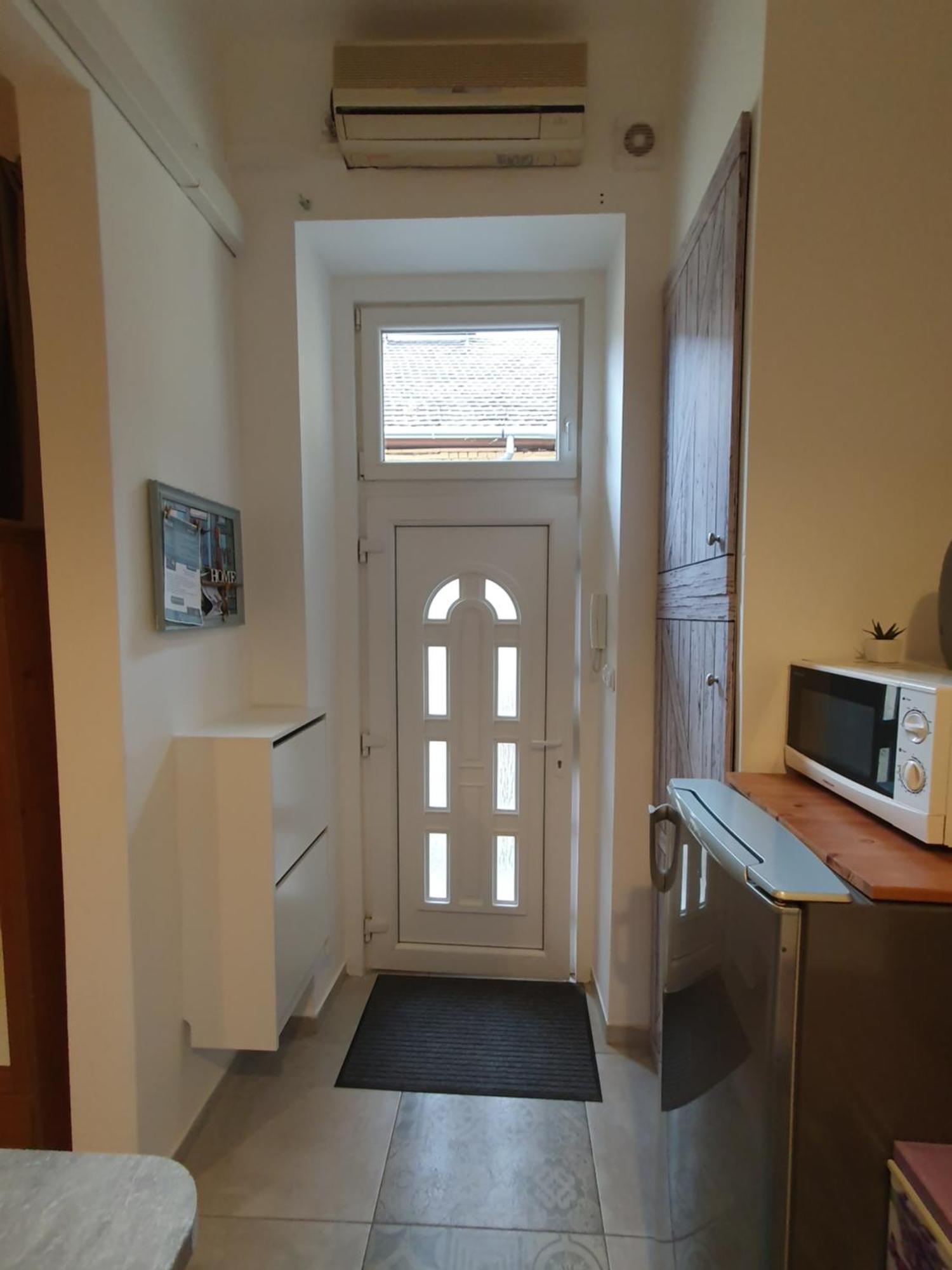 Cozy Studio With Air Condition Freshly Renovated Budapest Esterno foto